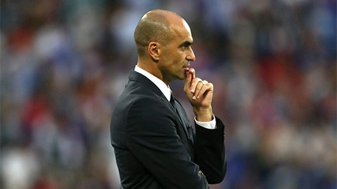 huan-luyen-vien-tuyen-bi-than-phuc-truoc-chien-thang-cua-phap-1