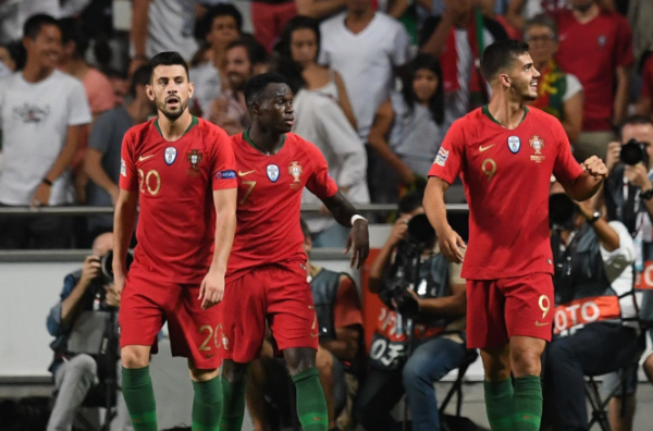 bo-dao-nha-chia-diem-cung-ba-lan-1