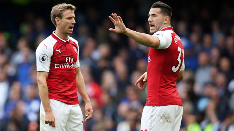 emery-choi-tat-tay-de-chieu-mo-hau-ve-trai-1