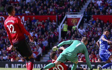 man-utd-tiep-tuc-that-bai-truoc-cardiff-tut-hang-xuong-top-6-1