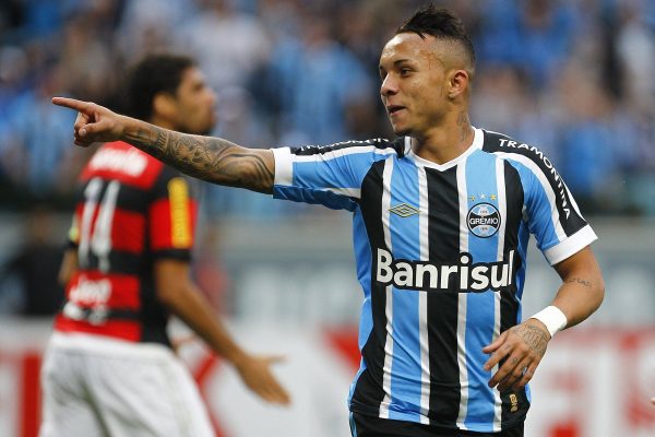 everton-muon-dau-quan-cho-mu-1