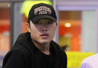 xuan-truong-lang-le-ve-viet-nam-trong-ngay-chia-tay-buriram-1